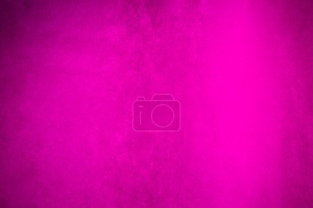 Téléchargez les photos : Tissu velours rose dégradé texture utilisée comme fond. Fond en tissu rose vide de matière textile douce et lisse. Il y a de l'espace pour le texte.. - en image libre de droit