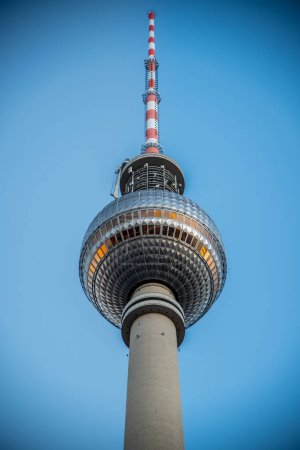 Foto de Berlín, Alemania. Noviembre de 2022. Der Fernsehturm en Berlín. Foto de alta calidad - Imagen libre de derechos