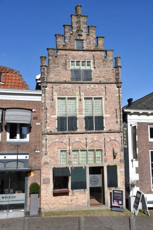 Foto de Edam, Países Bajos. Febrero de 2023. La casa más antigua de de de Edam, Holanda. Foto de alta calidad - Imagen libre de derechos