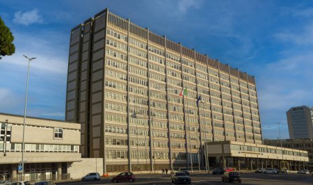 Foto de Vista panorámica del edificio del INPS (Instituto Nacional de Seguridad Social), vía Ciro il Grande, Roma Eur - Imagen libre de derechos