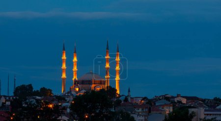 Außenansicht der Selimiye-Moschee in der türkischen Stadt Edirne. Edirne war Hauptstadt des Osmanischen Reiches.