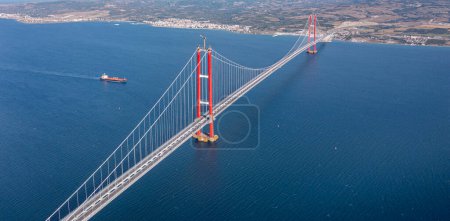 Foto de Nuevo puente que conecta dos continentes 1915 puente canakkale (puente dardanelles), Canakkale, Turquía - Imagen libre de derechos