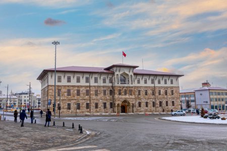 Téléchargez les photos : Sivas, Turquie, 24 janvier 2022 : Maison historique du gouvernement de Sivas (Sivas Valiligi en turc)) - en image libre de droit