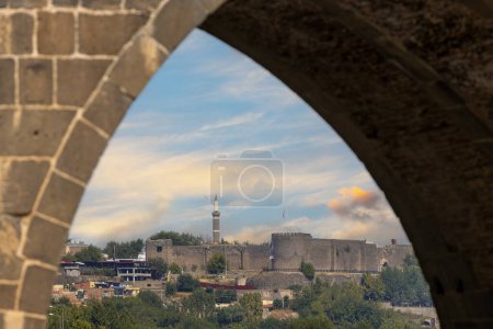 Photo for Vertical view of the wall of Diyarbakir (Diyarbakir surlari in Turkish) - Royalty Free Image