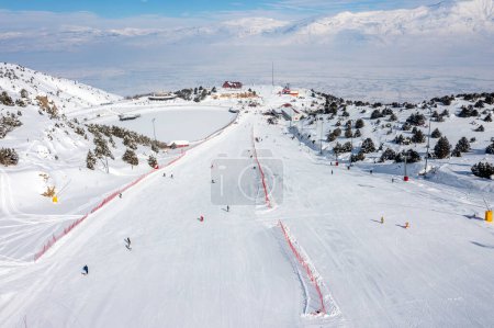 Téléchargez les photos : Ergan Ski Resort View, Erzincan, Turquie - en image libre de droit