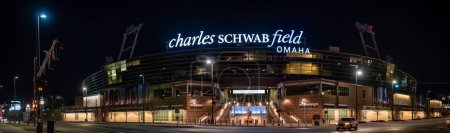 Foto de Omaha, Nebraska, EE.UU. - 3.2023 - Campo de béisbol Charles Schwab, ubicación de la serie mundial universitaria. .. Foto de alta calidad - Imagen libre de derechos
