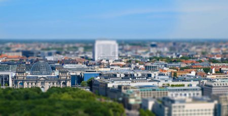 Téléchargez les photos : Vue aérienne de la ville de Berlin, Brandebourg Tor (Porte de Brandebourg) Berlin - en image libre de droit