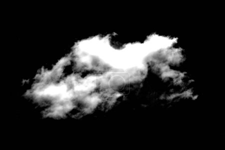 Téléchargez les photos : Nuages blancs sur fond noir - en image libre de droit