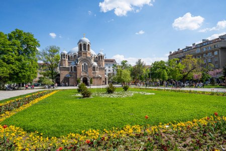 Foto de Sofía, Bulgaria. Mayo 2023. vista externa de la iglesia de los siete santos en el centro de la ciudad - Imagen libre de derechos