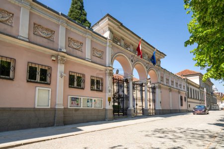 Téléchargez les photos : Sofia, Bulgarie. Mai 2023. Vue extérieure du bâtiment de l'ambassade d'Autriche dans le centre-ville - en image libre de droit