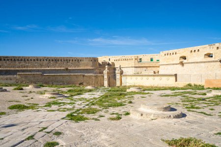 Foto de La Valeta, Malta, 03 de abril, 2024. vista panorámica de las murallas de Fort St. Elm - Imagen libre de derechos