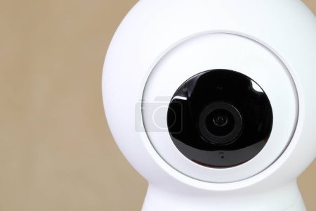 Téléchargez les photos : Caméras IP Wi-Fi blanches et sans fil, caméras de vidéosurveillance pour la sécurité isolées sur fond blanc. - en image libre de droit