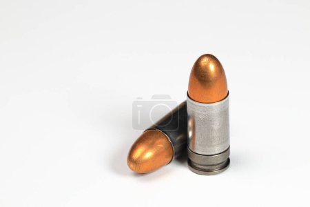 Téléchargez les photos : Balle 9mm parabellum FMJ (Full Metal Jacket) Shell Shock Technologies (NAS3). - en image libre de droit