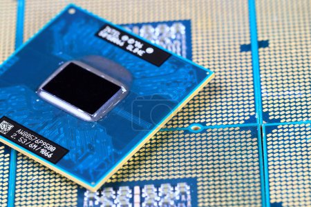 Primer plano de la CPU de alto rendimiento o unidad central del procesador.