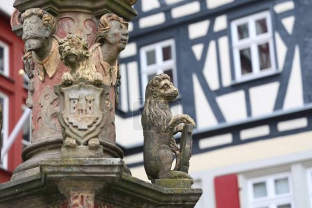 Téléchargez les photos : Rothenburg ob der Tauber, Allemagne - 18 mai 2023 : Statues à Rothenburg, Allemagne. - en image libre de droit