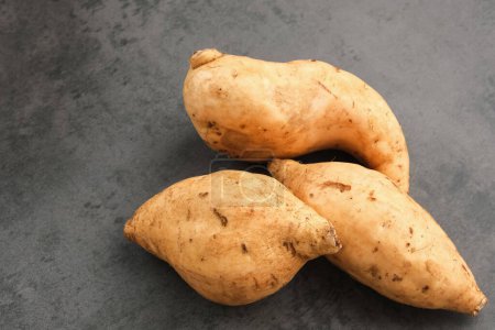 Raw Sweet Potatoes Root Tuber (ubi jalar)