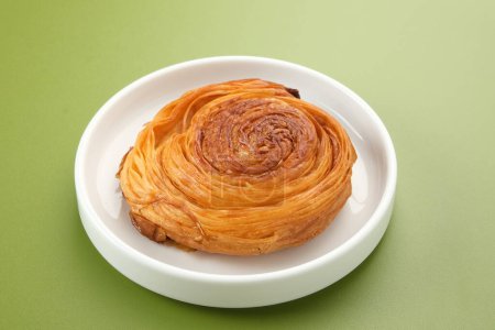 Kouign Amann, pastry with a layer of sweet caramel with a crunchy texture