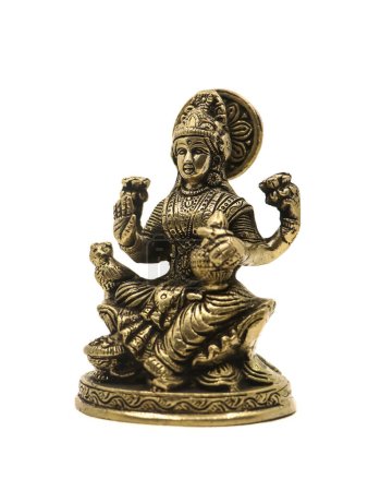 Téléchargez les photos : Hindou déesse lakshmi antique statue en bronze fabriqué à la main avec des détails isolés dans un fond blanc - en image libre de droit