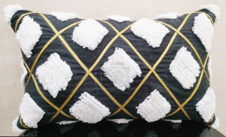 Housses de coussin décorées originales tendance faites à la main avec haute résolution