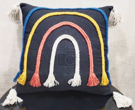 Housses de coussin décorées originales tendance faites à la main avec haute résolution