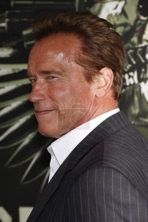 Foto de Arnold Schwarzenegger en el estreno en Los Ángeles de 'The Expendables 2' celebrado en el Grauman 's Chinese Theatre en Hollywood, EE.UU. el 15 de agosto de 2012. - Imagen libre de derechos