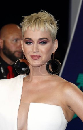 Foto de Katy Perry at the 2017 MTV Video Music Awards held at the Forum in Inglewood, USA on August 27, 2017. - Imagen libre de derechos