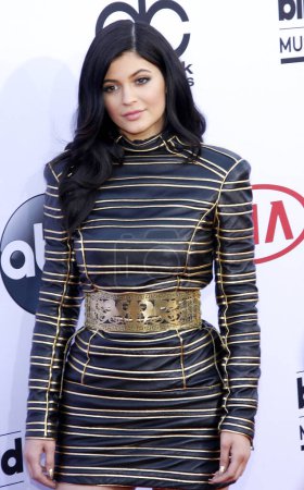 Téléchargez les photos : Kylie Jenner at the 2015 Billboard Music Awards held at the MGM Garden Arena in Las Vegas, USA on May 17, 2015. - en image libre de droit