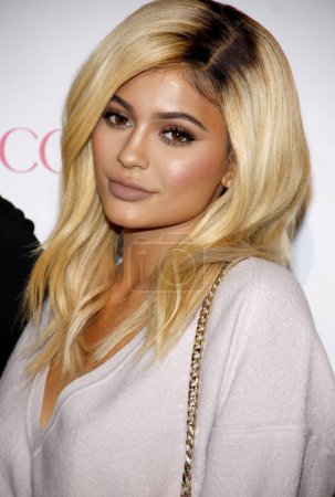 Téléchargez les photos : Kylie Jenner lors de la célébration du 50e anniversaire du Cosmopolitan qui a eu lieu au Ysabel à West Hollywood, États-Unis le 12 octobre 2015. - en image libre de droit