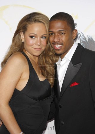 Foto de HOLLYWOOD, CA - NOVEMBER 01, 2009. Mariah Carey and Nick Cannon at the AFI FEST 2009 Screening of 'Precious' held at the Grauman's Chinese Theater in Hollywood, USA on November 1, 2009. - Imagen libre de derechos