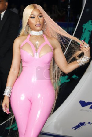 Foto de Nicki Minaj en el 2017 MTV Video Music Awards celebrado en el Foro en Inglewood, EE.UU. el 27 de agosto de 2017. - Imagen libre de derechos