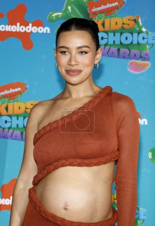 Foto de Montana Brown en los Nickelodeon Kids 'Choice Awards 2023 celebrados en el Microsoft Theater en Los Ángeles, EE.UU. el 4 de marzo de 2023. - Imagen libre de derechos