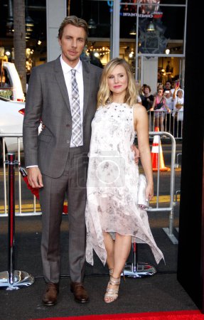 Téléchargez les photos : Dax Shepard et Kristen Bell à la première de 'This Is Where I Leave You' au TCL Chinese Theatre à Los Angeles, États-Unis le 15 septembre 2014. - en image libre de droit