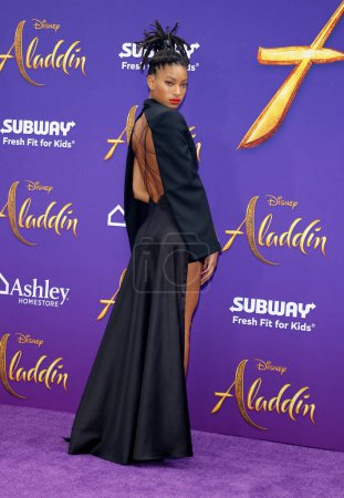 Téléchargez les photos : Willow Smith lors de la première de 'Aladdin' à Los Angeles au El Capitan Theatre à Hollywood, USA le 21 mai 2019
. - en image libre de droit