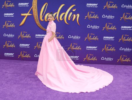 Téléchargez les photos : Naomi Scott lors de la première à Los Angeles de 'Aladdin' au Théâtre El Capitan à Hollywood, USA le 21 mai 2019
. - en image libre de droit