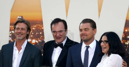 Téléchargez les photos : Quentin Tarantino, Brad Pitt et Leonardo DiCaprio à la première de Los Angeles de "Once Upon a Time In Hollywood" au TCL Chinese Theatre IMAX à Hollywood, États-Unis le 22 juillet 2019
. - en image libre de droit