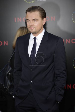 Téléchargez les photos : Leonardo DiCaprio lors de la première de Los Angeles de "Inception" au Grauman's Chinese Theatre à Hollywood, États-Unis le 13 juillet 2010. - en image libre de droit