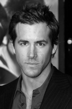 Photo for Ryan Reynolds at the Los Angeles premiere of 'Blade: Trinity' held at the Grauman's Chinese Theater in Hollywood, USA on December 7, 2004. - Royalty Free Image