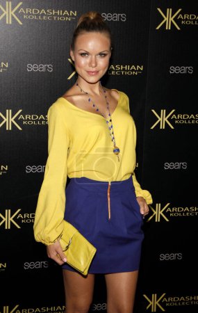Foto de Anya Monzikova en el Kardashian Kollection Launch Party celebrado en la Colonia en Hollywood, EE.UU. el 17 de agosto de 2011. - Imagen libre de derechos