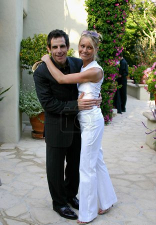 Téléchargez les photos : Ben Stiller et Christine Taylor au Wine Tasting Event 2004 : Vintage Hollywood à la résidence privée de Brentwood, USA le 5 juin 2004. - en image libre de droit