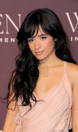 Foto de Camila Cabello ar rhe Hollywood Reporter 's Women In Entertainment Gala celebrada en el Beverly Hills Hotel en Beverly Hills, EE.UU. el 7 de diciembre de 2023. - Imagen libre de derechos