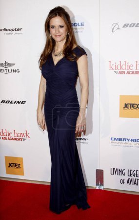 Foto de Kelly Preston en el Living Legends Of Aviation Awards celebrado en el Beverly Hilton Hotel en Los Ángeles, California, Estados Unidos el 18 de enero de 2013. - Imagen libre de derechos
