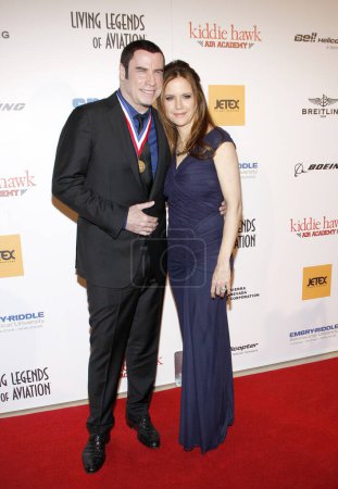 Téléchargez les photos : John Travolta et Kelly Preston aux Living Legends Of Aviation Awards qui se sont tenus au Beverly Hilton Hotel à Los Angeles, Californie, États-Unis le 18 janvier 2013. - en image libre de droit