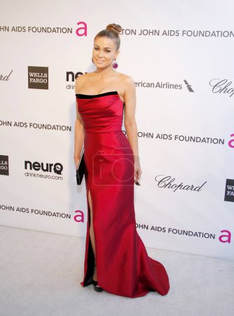 Téléchargez les photos : Carmen Electra au 21e gala annuel des Oscars Elton John AIDS Foundation organisé au Pacific Design Center de Los Angeles, États-Unis, 240213. - en image libre de droit