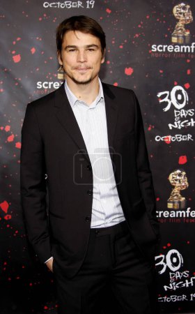 Photo for Josh Hartnett at the Los Angeles Premiere of '30 Days of Night' held at the Grauman's Chinese Theater in Hollywood, USA on October 16, 2007. - Royalty Free Image