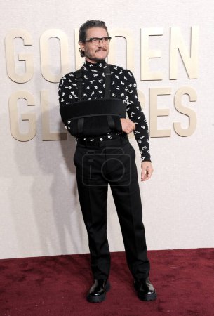 Foto de Pedro Pascal en los 81º Premios Globo de Oro anuales celebrados en el Beverly Hilton Hotel en Beverly Hills, EE.UU. el 7 de enero de 2024. - Imagen libre de derechos