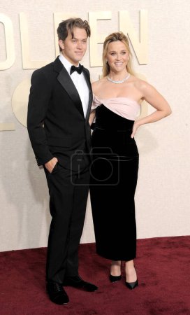 Foto de El diácono Phillippe y Reese Witherspoon en los 81º Premios Globo de Oro anuales celebrados en el Beverly Hilton Hotel en Beverly Hills, EE.UU. el 7 de enero de 2024. - Imagen libre de derechos