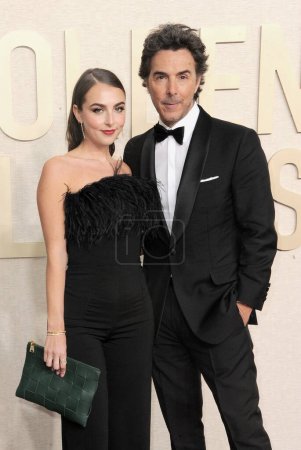 Foto de Sophie Levy y Shawn Levy en los 81st Annual Golden Globe Awards celebrados en el Beverly Hilton Hotel en Beverly Hills, EE.UU. el 7 de enero de 2024. - Imagen libre de derechos
