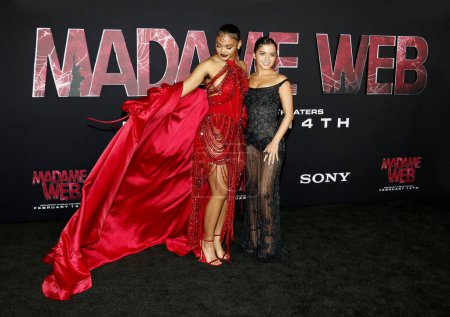 Foto de Celeste O 'Connor e Isabela Merced en el estreno en Los Ángeles de' Madame Web 'celebrado en el Regency Village Theater en Westwood, EE.UU. el 12 de febrero de 2024. - Imagen libre de derechos