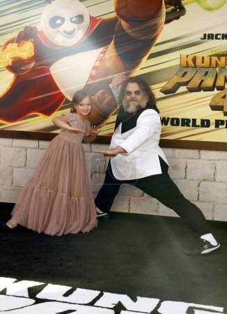Téléchargez les photos : Jack Black et Cece Valentina à la première mondiale de 'Kung Fu Panda 4' tenue au Grove à Los Angeles, États-Unis le 3 mars 2024. - en image libre de droit