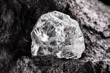 Foto de Petalita, petalita o castorita es un mineral importante para la obtención de litio, industria de baterías, fuente de litio - Imagen libre de derechos
